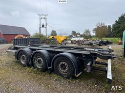 Istrail Hooklift Trailer with Tipping Function