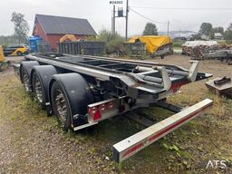 Istrail Hooklift Trailer with Tipping Function