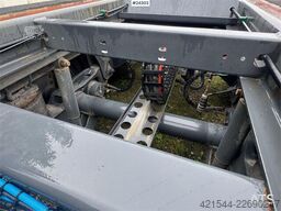 Istrail Hooklift Trailer with Tipping Function