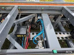 Istrail Hooklift Trailer with Tipping Function
