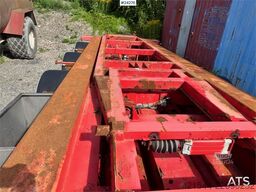 NC Hooklift Trailer with Tipping Function