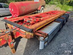 NC Hooklift Trailer with Tipping Function