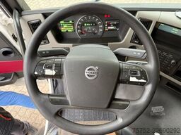 Volvo FM 330 4X2 NL Truck
