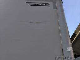 Mercedes-Benz Atego 818