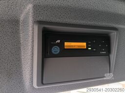Mercedes-Benz Atego 818