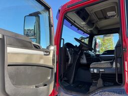 MAN 32 440 F