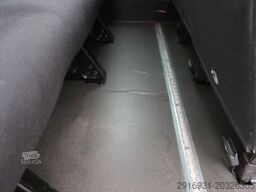 FORD 1. Hand / Rampe / 9 Sitzer / FN: 131