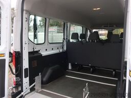 FORD 1. Hand / Rampe / 9 Sitzer / FN: 131