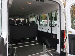 FORD 1. Hand / Rampe / 9 Sitzer / FN: 131