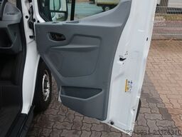 FORD Transit 1. Hand / Rampe / 9 Sitzer / FN: 46