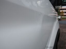 FORD Transit 1. Hand / Rampe / 9 Sitzer / FN: 46