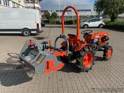 Kubota D750 - B7001 4x4 mit Mulcher