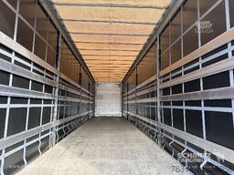 Schmitz Cargobull Curtainsider Mega Getränke