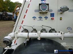 Feldbinder Powder tank alu 40 m3 + engine/compressor