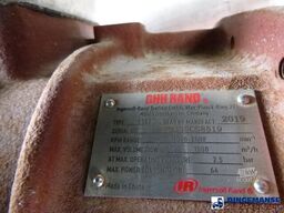 Feldbinder Powder tank alu 40 m3 + engine/compressor
