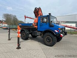 UNIMOG U 427 4x4 / Kran Atlas 130 / Winde