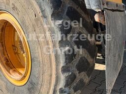 KOMATSU WA320