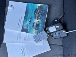 Volkswagen Transporter 2.0 TDI L1H1 DSG 2x Schuifdeur Hond...