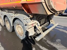 SCHMITZ CARGOBULL SKi 24 SL 7.2 SGF*S3 Stahl - Liftachse - Plane