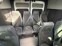 VOLKSWAGEN Crafter 21+3 Bus Automatik Klima Heizung