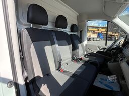 VOLKSWAGEN CRAFTER 2,0TDI AUTOMATIK XXL KOFFER KLIMA 1.HAND