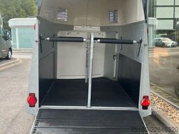 HUMBAUR Xanthos 2 Pferdeanhänger 2,4t 1. Hand