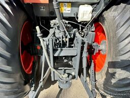 Kubota ME5700 Allrad mit Industriefrontlader