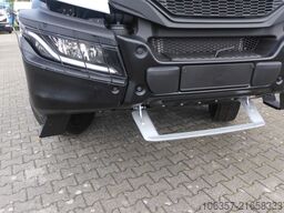 IVECO T-Way AD410T54 8X4 Radstand.4250mm 2-Stück