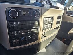 M.A.N. 26.460 TGS 6x2*4