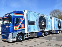 Volvo FH 460 Globe XL 6x2 + HANGER - RACE TEAM - LIVI...