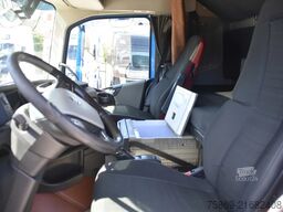 Volvo FH 460 Globe XL 6x2 + HANGER - RACE TEAM - LIVI...