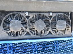 Volvo FH 460 Globe XL 6x2 + HANGER - RACE TEAM - LIVI...