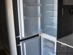 Volvo FH 460 Globe XL 6x2 + HANGER - RACE TEAM - LIVI...