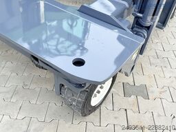 Combilift C4500 WIDE FORK POSITIONER DIESEL DUPLEX
