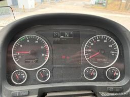 MAN TGA 33.440 /  Scaltgetriebe/  BLATT - BLATT