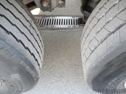 SCHMITZ CARGOBULL SKO 24/ DOPPELSTOCK / ZURRLEISTE / LASI 12642 XL