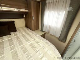 RAPIDO 680 FF - Hub/Queensbett -  - Solar