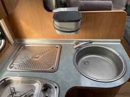 BÜRSTNER Delfin T 680 *Backofen**Solar**Markise