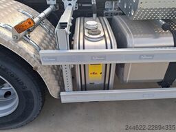Ford F-Line 6x2 containerhaak