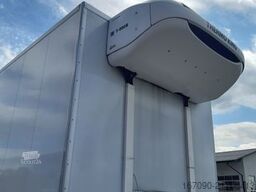 MERCEDES-BENZ Kühlkoffer Aufbau Kiesling Thermoking T800R