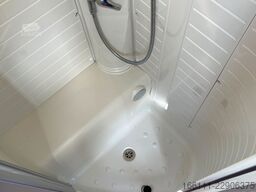 BÜRSTNER Ixeo T 734 - Hub/Queensbett - Klima -