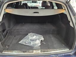 MERCEDES-BENZ E 300 de 4Matic AVANTGARDE HeadUP KEYLESS-GO