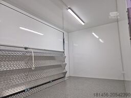 trailershop Messestand Infostand mobile Bühne 470x220 Licht