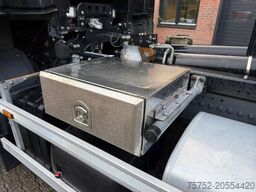 DAF XF 440 6x2 Hyva Haakarm Stuuras 660.119KM! NL T...