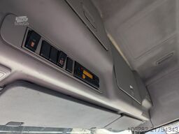 Volvo FH16 6X4 610HP HYVA Blatt/Luft Manuell