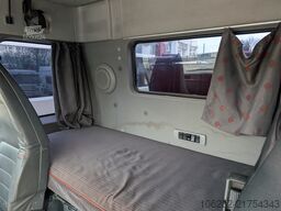 Volvo FH16 6X4 610HP HYVA Blatt/Luft Manuell