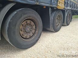 Kögel Curtainsider Mega