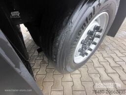 Schmitz Cargobull Schiebeplane Mega