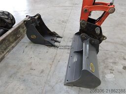 KUBOTA U50 2 New Bucket
