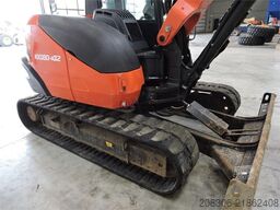 KUBOTA KX080-4